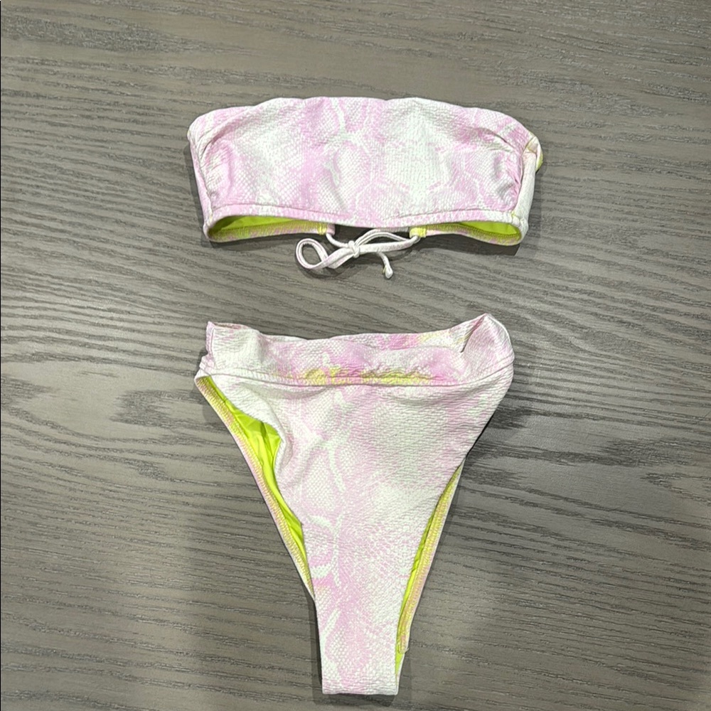 Victoria’s Secret high rise bikini set
